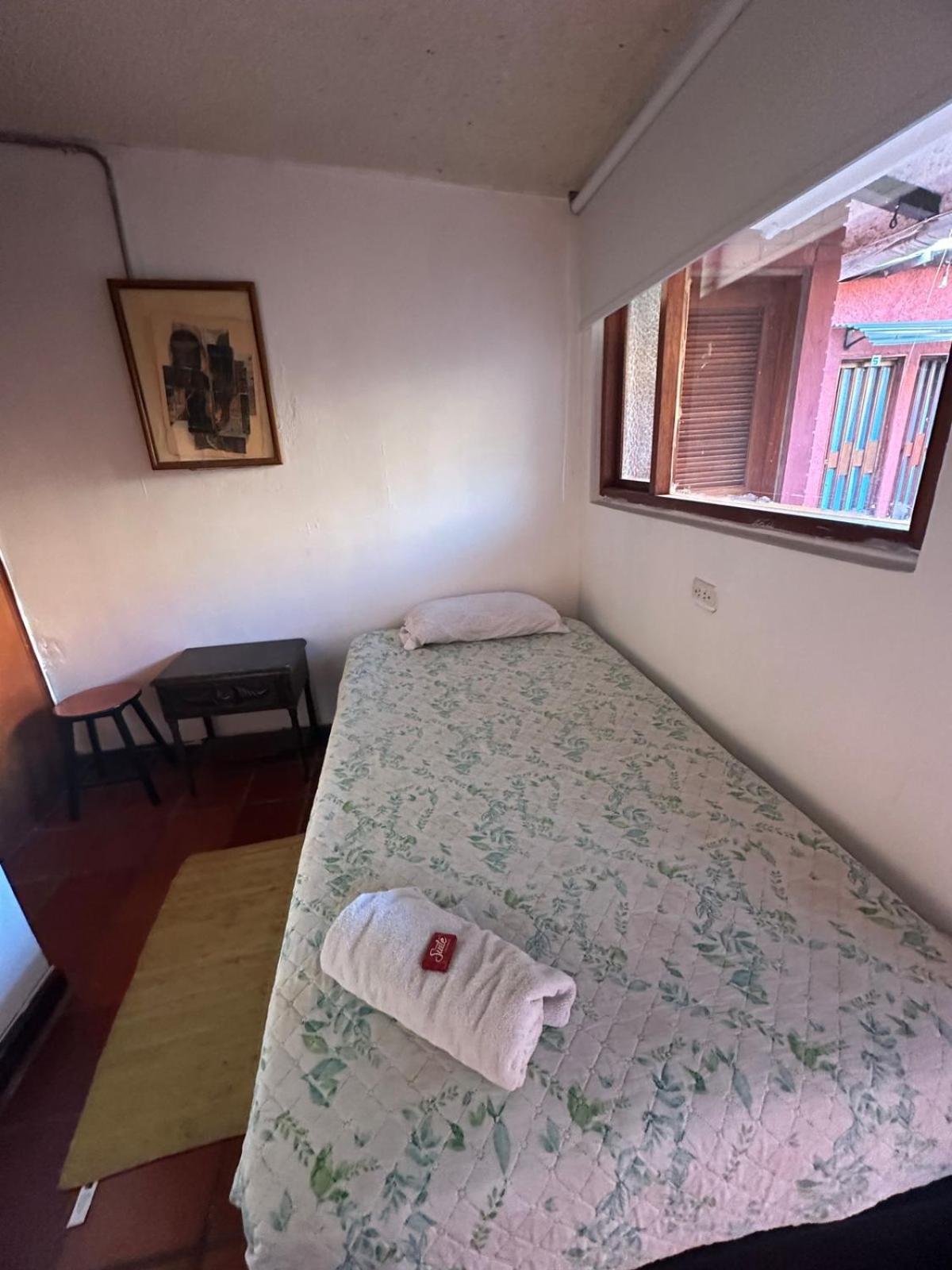 Acogedor Hostal Usaquen La Parada Del Tren Богота Экстерьер фото